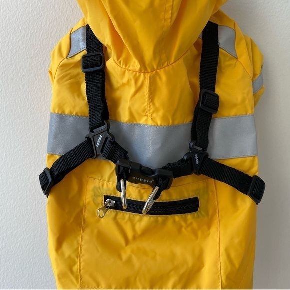 Puppia Life Yellow Wilderness Pet Coat/Raincoat, Size Medium - Picture 14 of 16